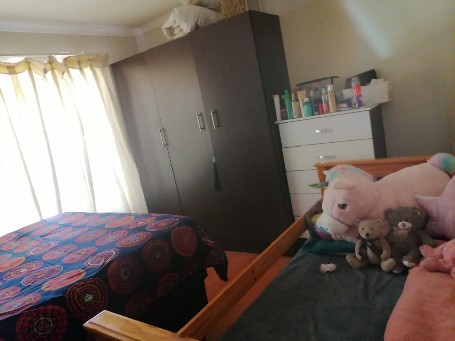 To Let 3 Bedroom Property for Rent in Tlhabane West North West